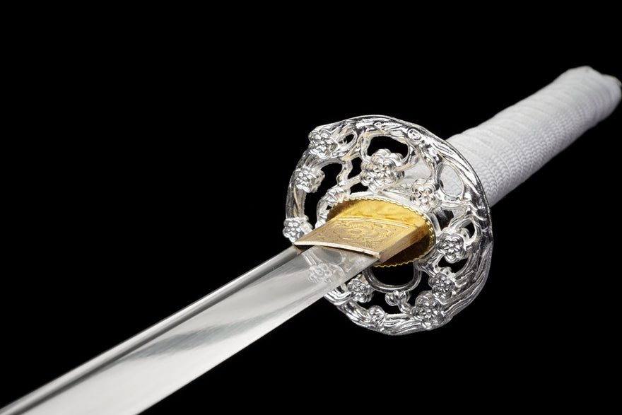 Suzuran Katana —— 桜の侍刀